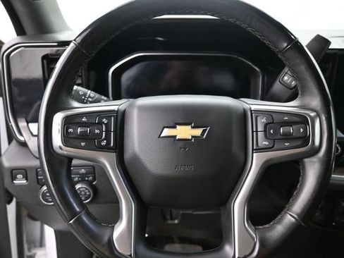 Used 2025 Chevrolet Silverado 2500 LT AWD/4WD image 12