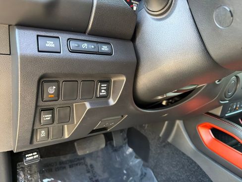 Used 2023 Nissan Frontier Pro-X w/ Pro Convenience Package image 18