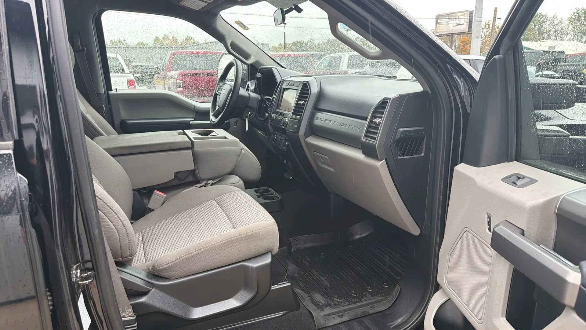 Used 2019 Ford F350 XLT w/ XLT Premium Package AWD/4WD image 15
