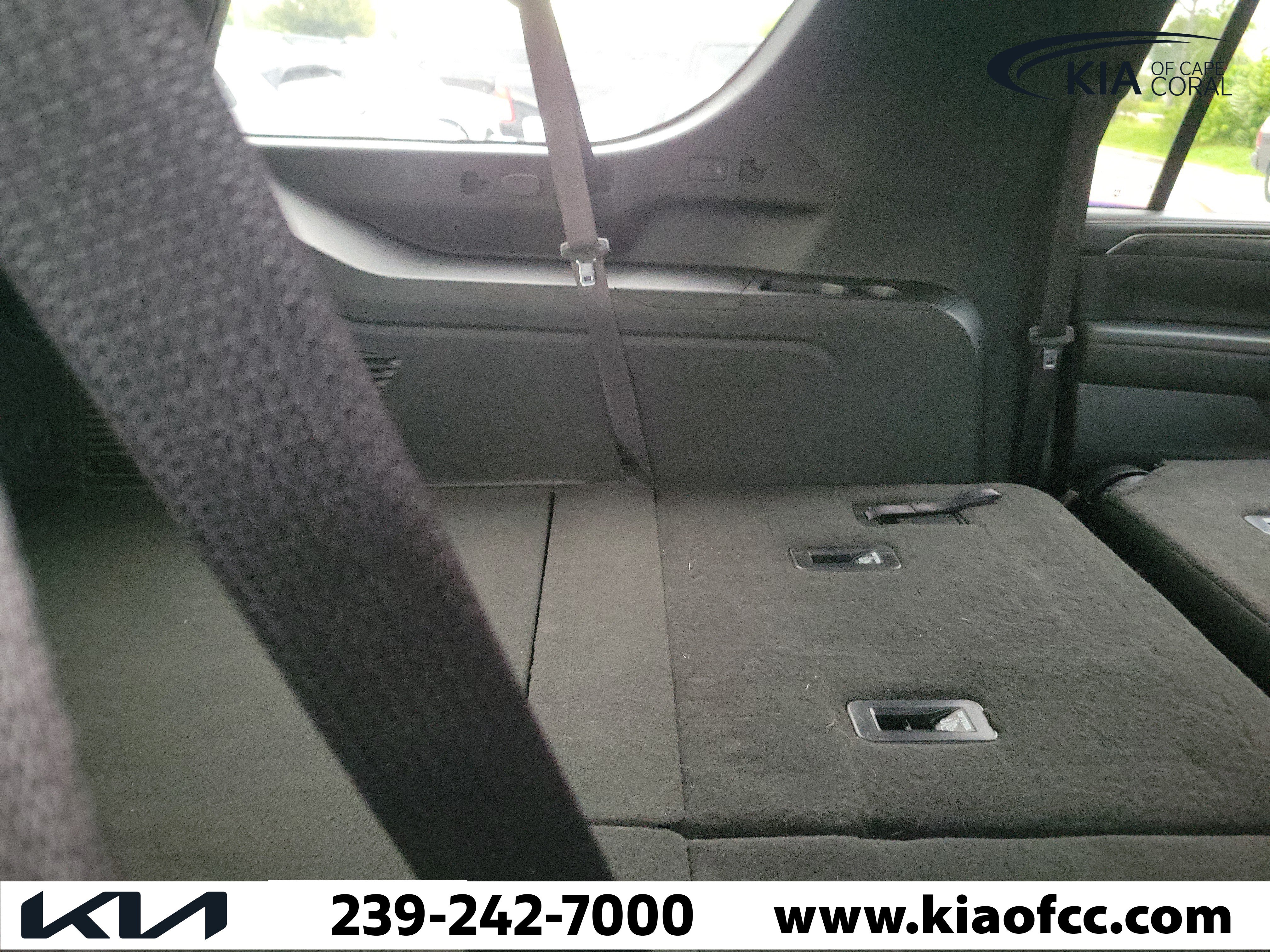 Used 2024 Chevrolet Suburban RST RWD image 10