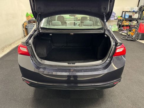 Used 2023 Chevrolet Malibu LT image 6