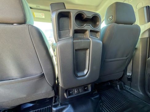 Used 2021 GMC Sierra 2500 SLE image 19