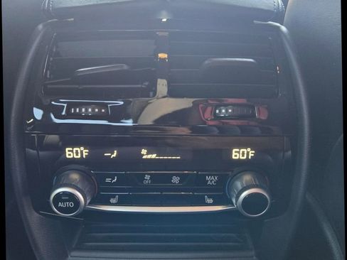 Used 2019 BMW M5 w/ Executive Package image 17