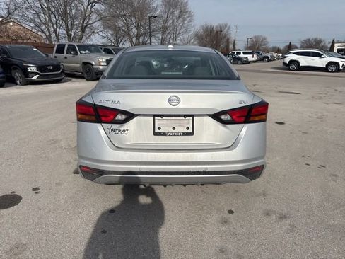 Used 2022 Nissan Altima 2.5 SV image 5