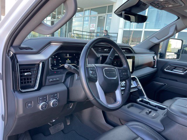 Certified 2025 GMC Sierra 3500 Denali w/ Denali Reserve Package AWD/4WD image 7