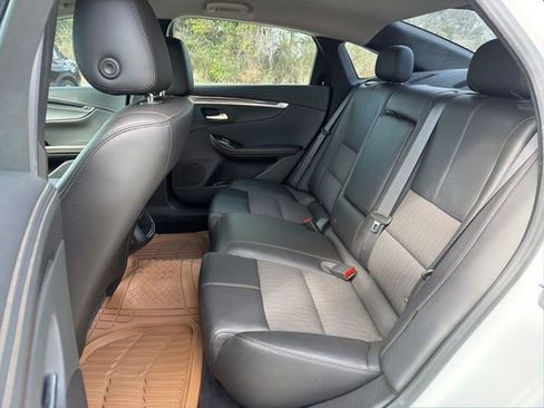 Used 2019 Chevrolet Impala LT image 16