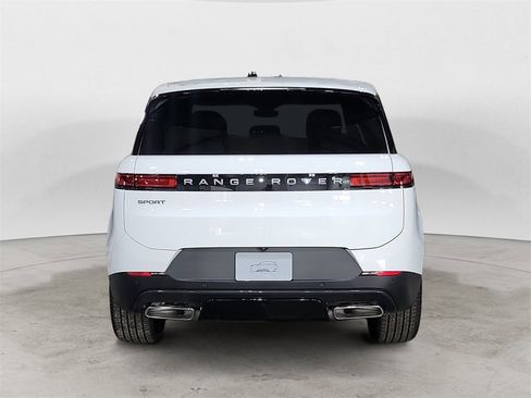 New 2025 Land Rover Range Rover Sport SE image 4