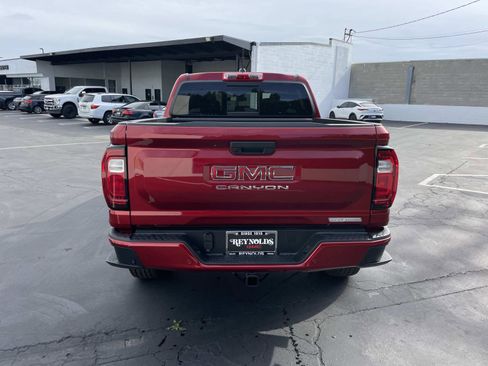 New 2026 GMC Canyon Elevation image 6