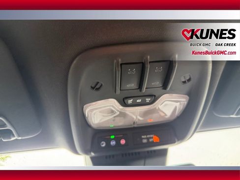 Used 2023 Chevrolet Colorado Z71 w/ Z71 Convenience Package 2 AWD/4WD image 23