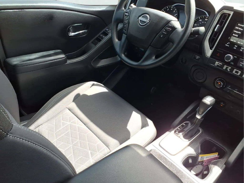 Certified 2026 Nissan Frontier SV RWD image 10