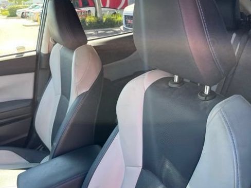 Used 2019 Subaru Crosstrek Hybrid w/ Moonroof Package w/Navigation AWD/4WD image 6