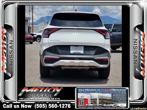 Used 2023 Kia Sportage LX FWD image 5