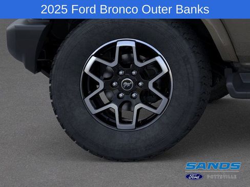 New 2025 Ford Bronco Outer Banks image 21