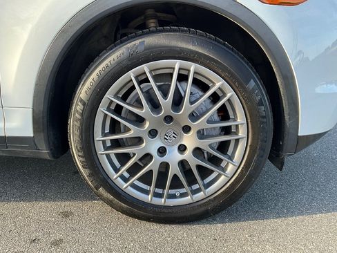 Used 2013 Porsche Cayenne AWD/4WD image 48