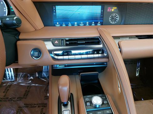 Used 2018 Lexus LC 500 Coupe image 21