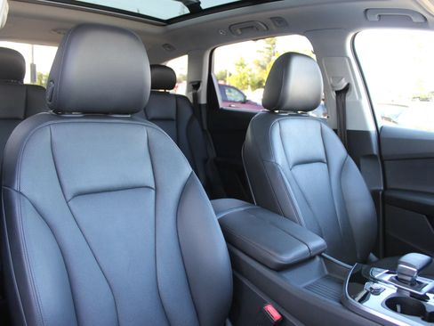 Used 2017 Audi Q7 3.0T Premium Plus AWD/4WD image 30