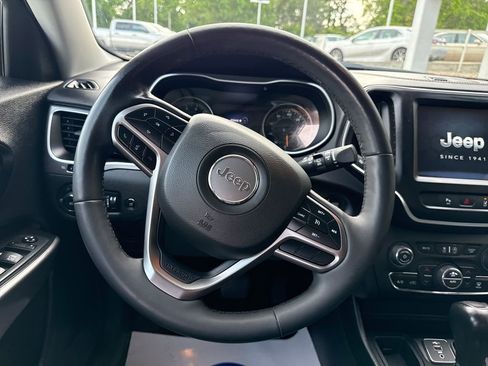 Used 2022 Jeep Cherokee Latitude Lux FWD image 14