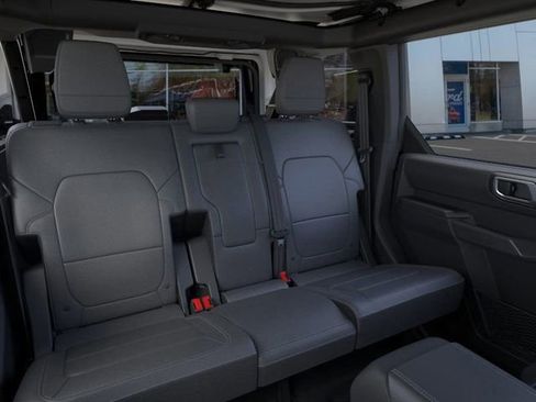 New 2025 Ford Bronco Badlands image 13