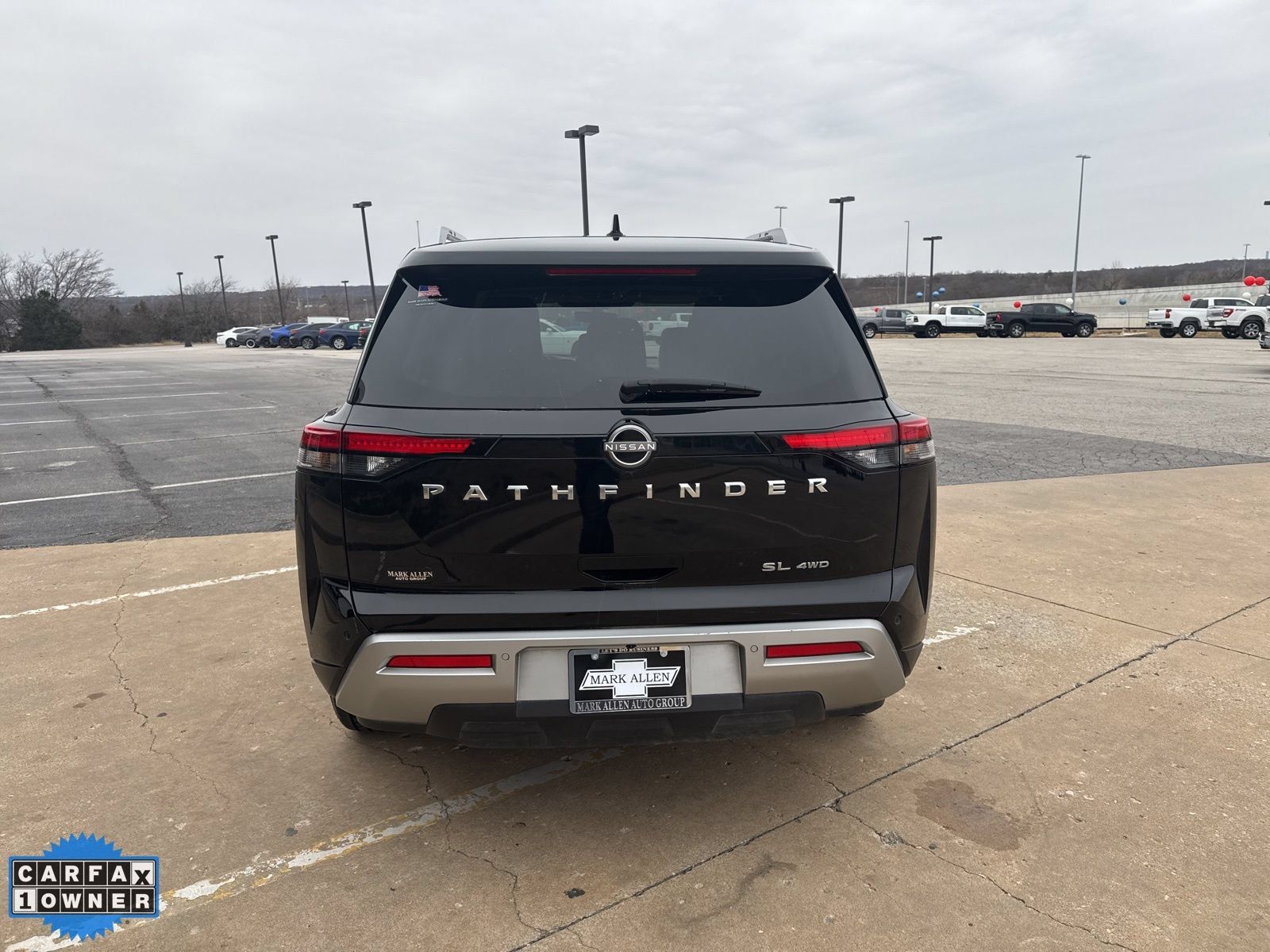 Used 2025 Nissan Pathfinder SL AWD/4WD image 4