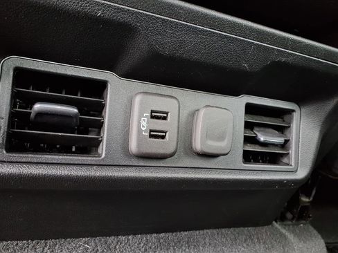 Used 2020 Chevrolet Silverado 1500 LT w/ All-Star Edition image 21