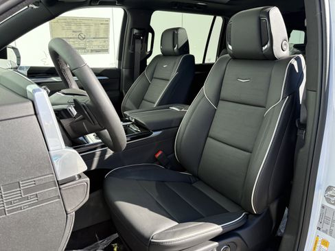 New 2026 Cadillac Escalade ESV Sport image 12