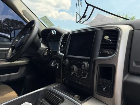 Used 2018 RAM 3500 SLT w/ Protection Group AWD/4WD image 12