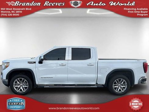Used 2019 GMC Sierra 1500 SLT w/ X31 Off-Road Package AWD/4WD image 9