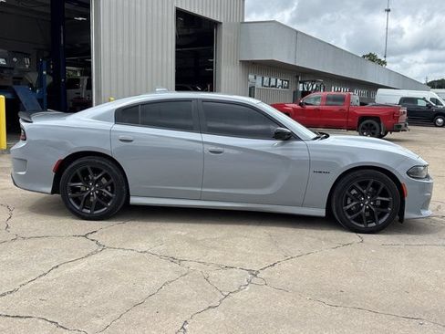 Used 2021 Dodge Charger R/T w/ Plus Group RWD image 2