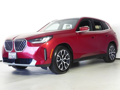 Used 2025 BMW X3 xDrive30 w/ Convenience Package AWD/4WD image 2
