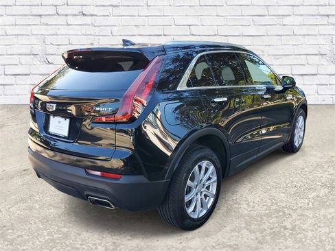 Certified 2023 Cadillac XT4 Luxury image 4