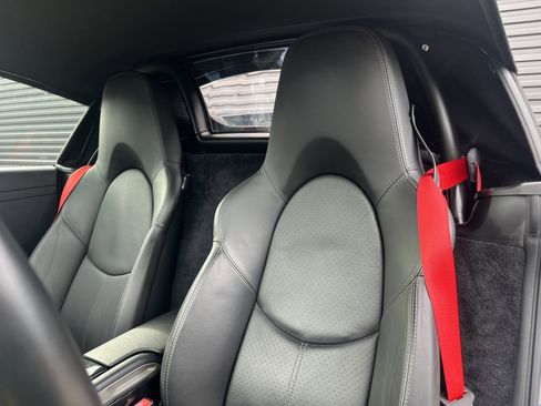 Used 2011 Porsche Boxster Spyder image 6