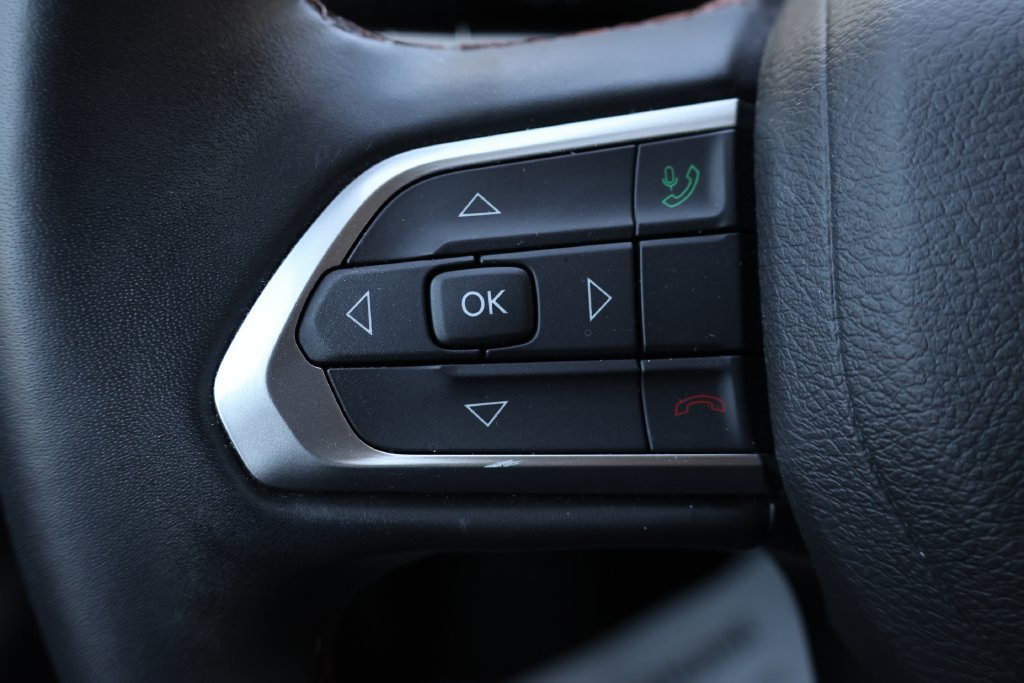 Used 2022 Jeep Compass Limited AWD/4WD image 22