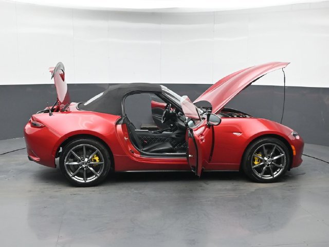Used 2016 MAZDA MX-5 Miata Grand Touring RWD image 41