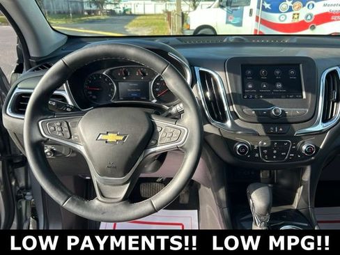 Used 2023 Chevrolet Equinox LT image 17