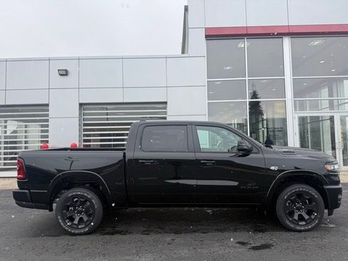 New 2026 RAM 1500 4x4 Crew Cab image 2