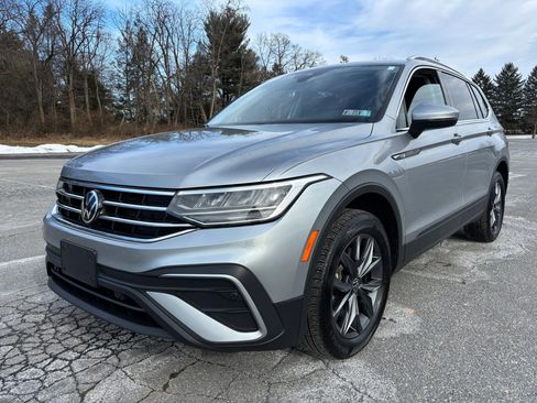 Used 2022 Volkswagen Tiguan SE image 12
