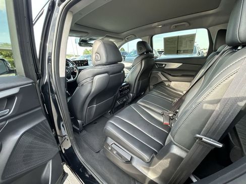 Used 2023 Acura MDX FWD image 35