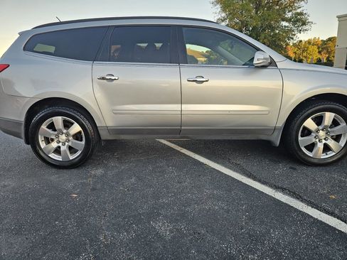 Used 2012 Chevrolet Traverse LT w/ All-Star Edition image 7