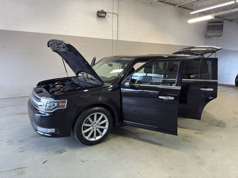 Used 2018 Ford Flex Limited AWD/4WD image 9
