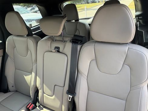 New 2026 Volvo XC90 B6 Ultra image 21