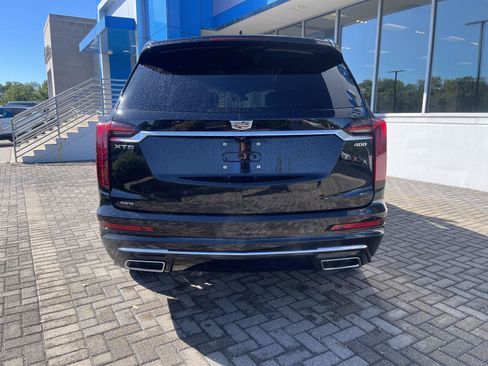Used 2024 Cadillac XT6 Premium Luxury w/ LPO, Floor Liner Package AWD/4WD image 4