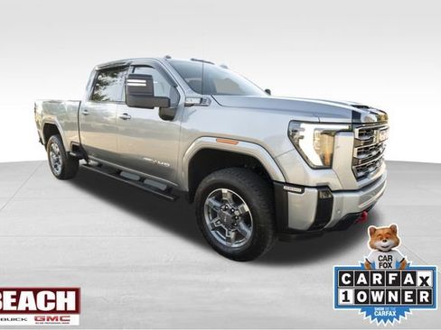 Used 2026 GMC Sierra 2500 AT4 image 1
