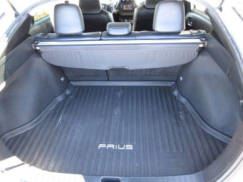 Used 2019 Toyota Prius XLE image 26