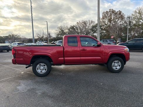 Used 2022 Toyota Tacoma SR image 6