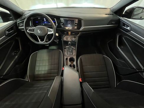 Used 2023 Volkswagen Jetta Sport image 14