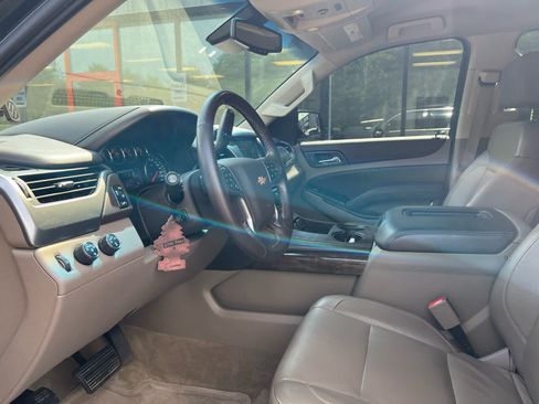Used 2015 Chevrolet Tahoe LT w/ Luxury Package AWD/4WD image 13