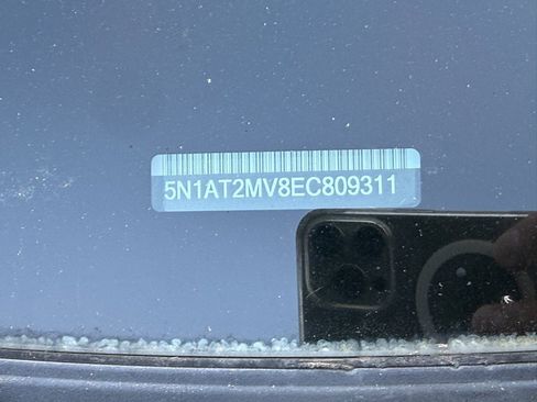 Used 2014 Nissan Rogue SL w/ SL Premium Package image 34