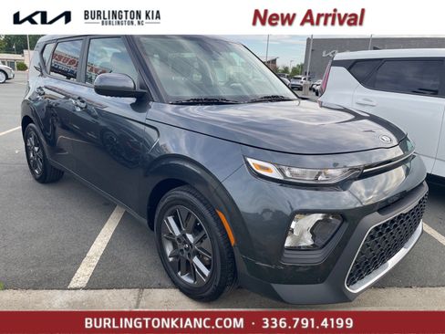 Certified 2021 Kia Soul S image 1
