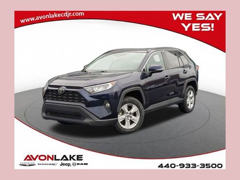 Used 2021 Toyota RAV4 XLE image 1