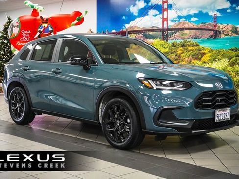 Used 2023 Honda HR-V Sport image 1